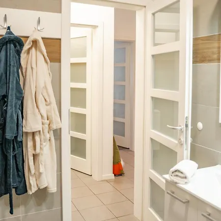 Poganyko Vendeghaz 1 *