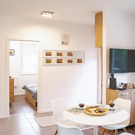 Poganyko Vendeghaz 1 아파트